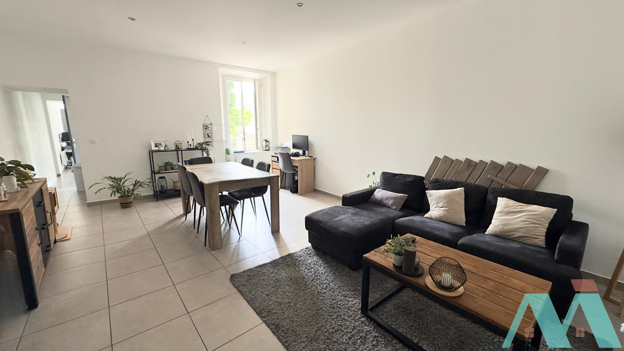 APPARTEMENT DE TYPE 2 AVEC TERRASSE